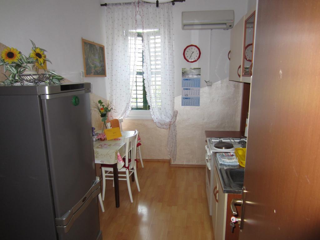 Apartment Retro III Koper Pokój zdjęcie